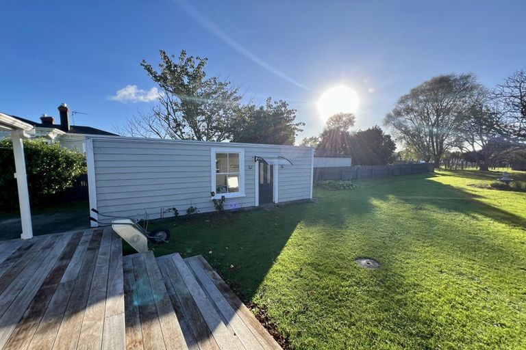 Photo of property in 2 Brassey Street, Waverley, 4510