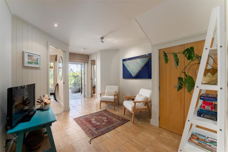 Photo of property in 39 Little Compton Mews, Snells Beach, 0920