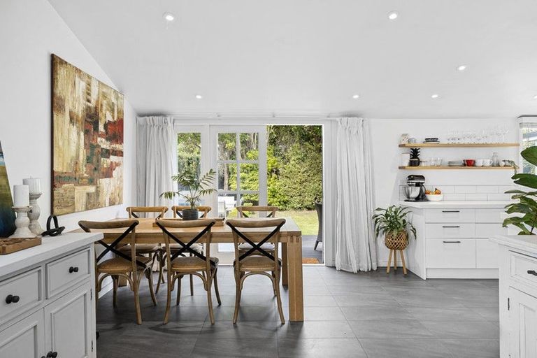 Photo of property in 12 Mays Road, St Albans, Christchurch, 8052