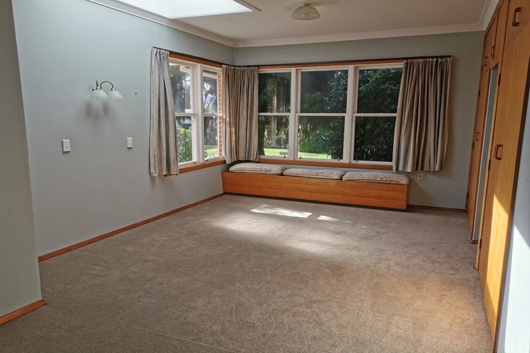 Photo of property in 70 Pine Avenue, Ebdentown, Upper Hutt, 5018
