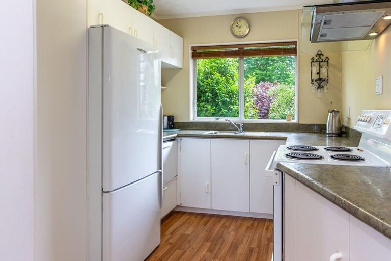 Photo of property in 2/18 Holland Grove, Richmond Heights, Taupo, 3330