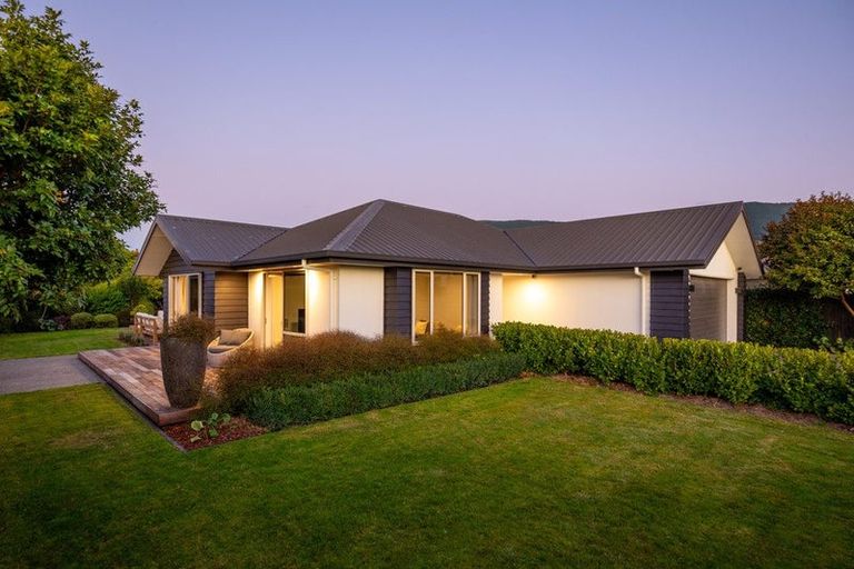 Photo of property in 25 Taranaki Place, Richmond, 7020