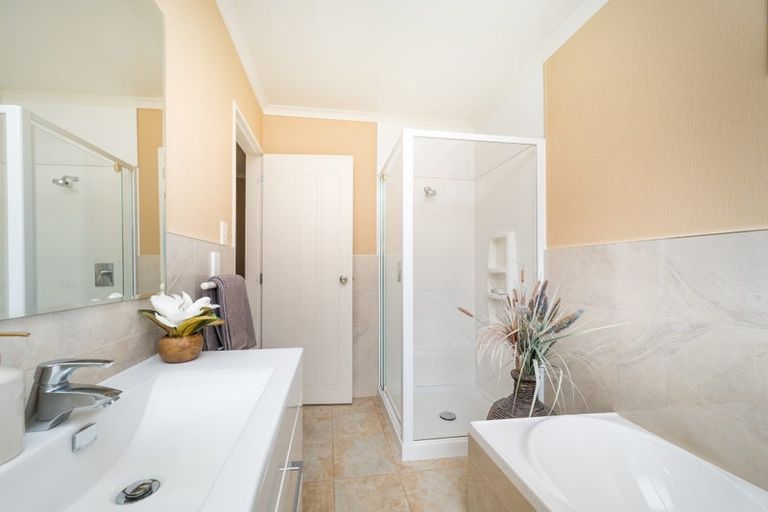 Photo of property in 47 Branigan Parade, Kelvin Grove, Palmerston North, 4414