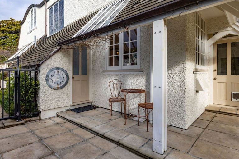 Photo of property in 43 Holmwood Road, Merivale, Christchurch, 8014