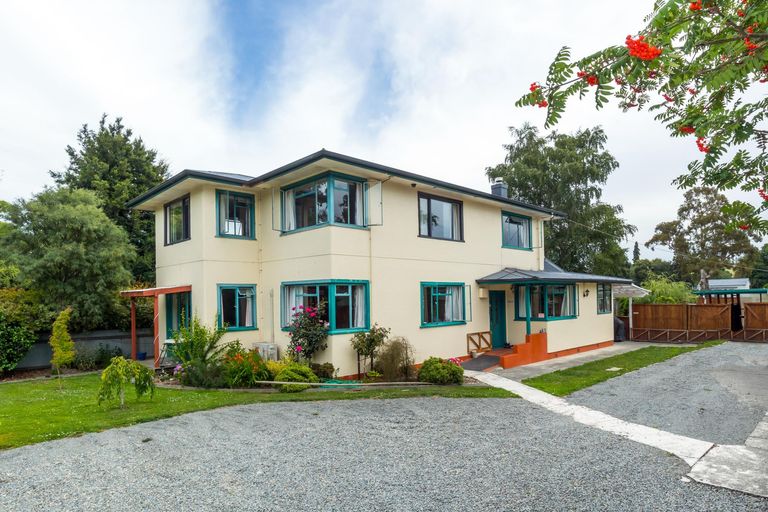 Photo of property in 128 Talbot Street, Geraldine, 7930