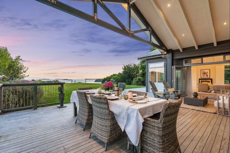 Photo of property in 893 Takatu Road, Tawharanui Peninsula, Warkworth, 0986