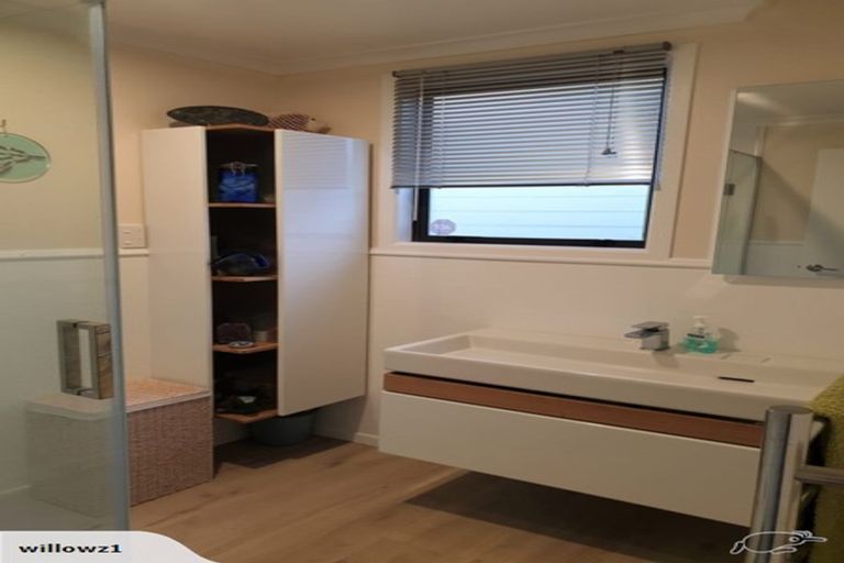 Photo of property in 8 Bay View Road, Raglan, 3225