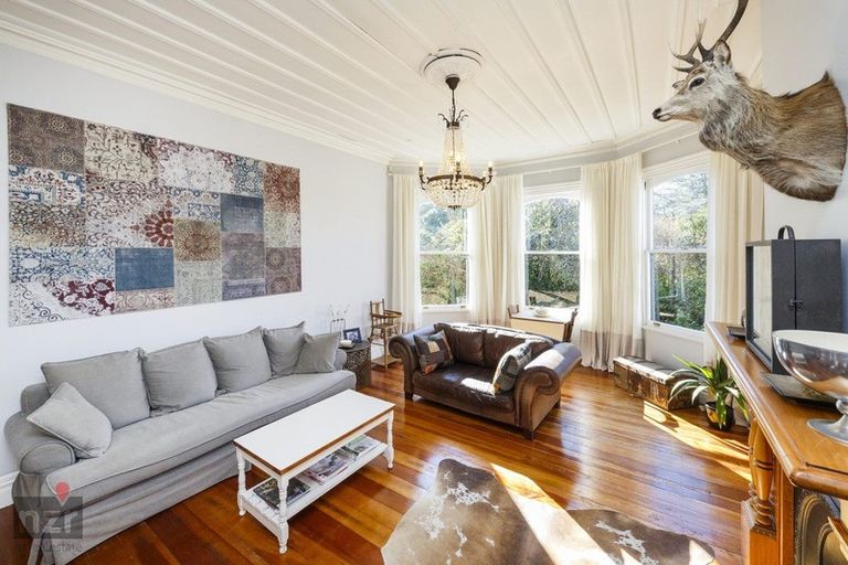 Photo of property in 165 West Street, Feilding, 4702