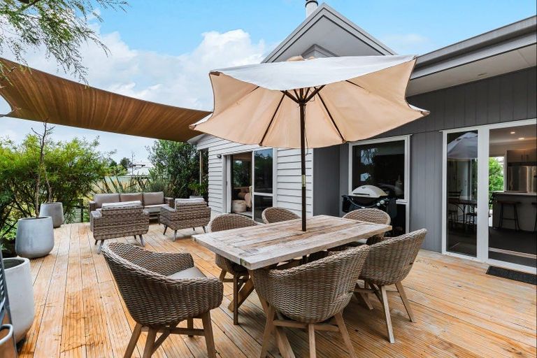 Photo of property in 4 John Norrie Place, Motuoapa, 3382