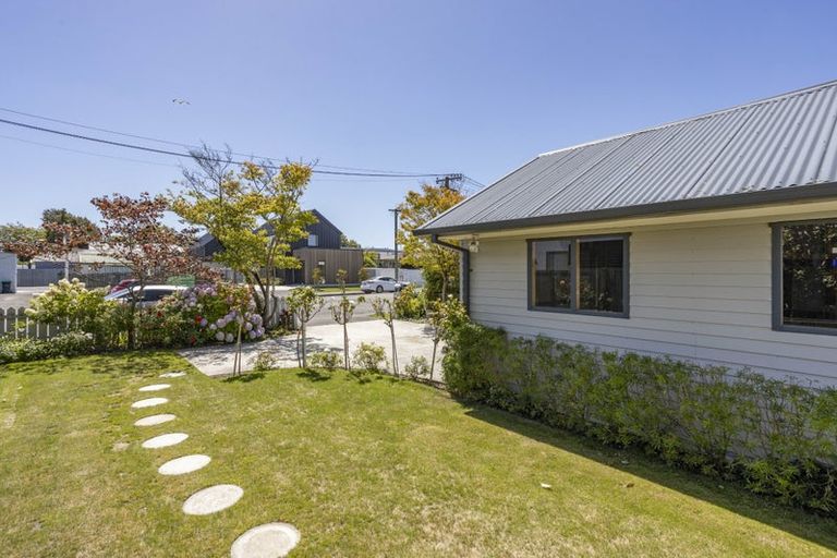 Photo of property in 8 Winton Street, St Albans, Christchurch, 8014