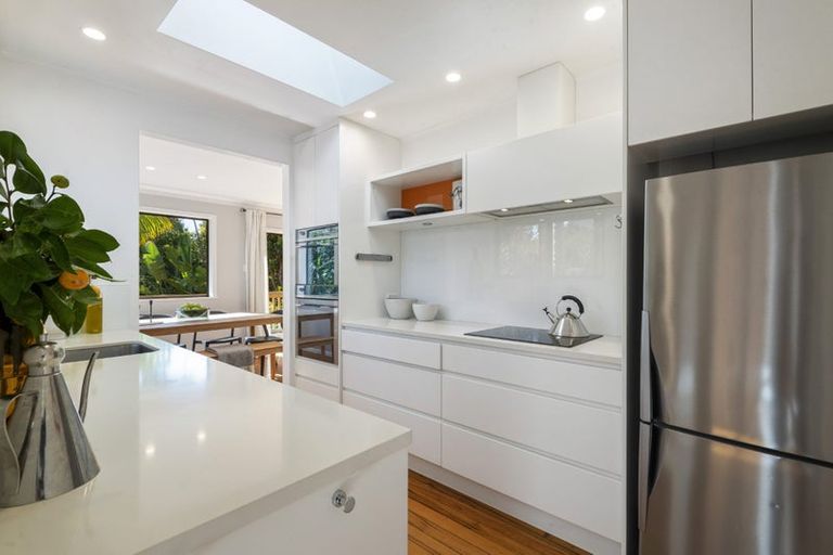 Photo of property in 7 Brussells Place, Birkenhead, Auckland, 0626