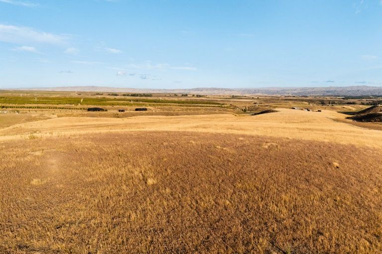 Photo of property in 35 Kordia Way, Waikerikeri, 9391