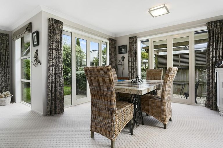 Photo of property in 21a Williams Street, Cambridge, 3434