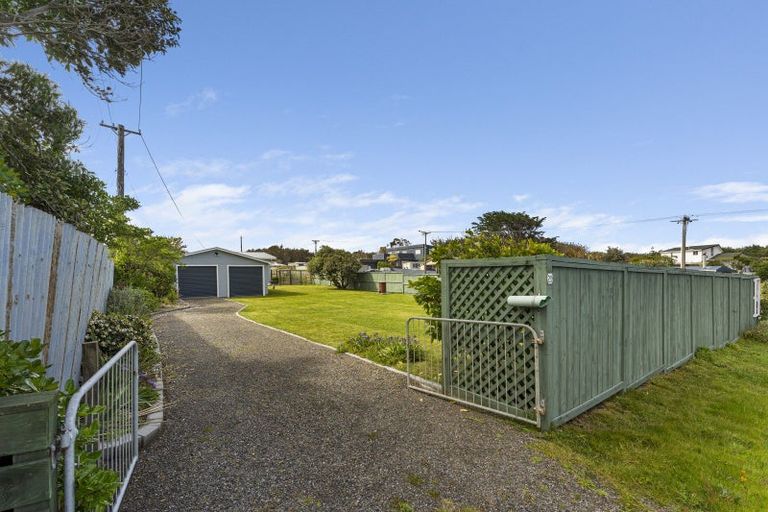 Photo of property in 29 Raukawa Street, Himatangi Beach, Foxton, 4891