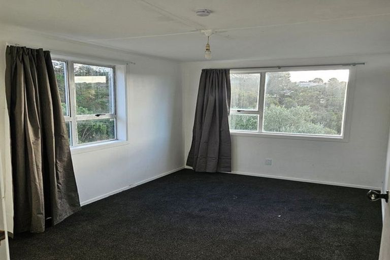 Photo of property in 75 Waihemo Street, Waitangirua, Porirua, 5024