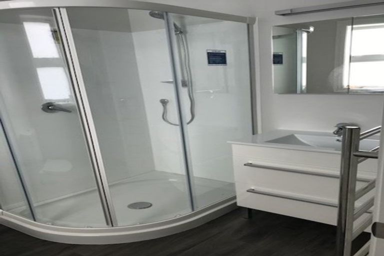 Photo of property in 57 Pirie Street, Mount Victoria, Wellington, 6011