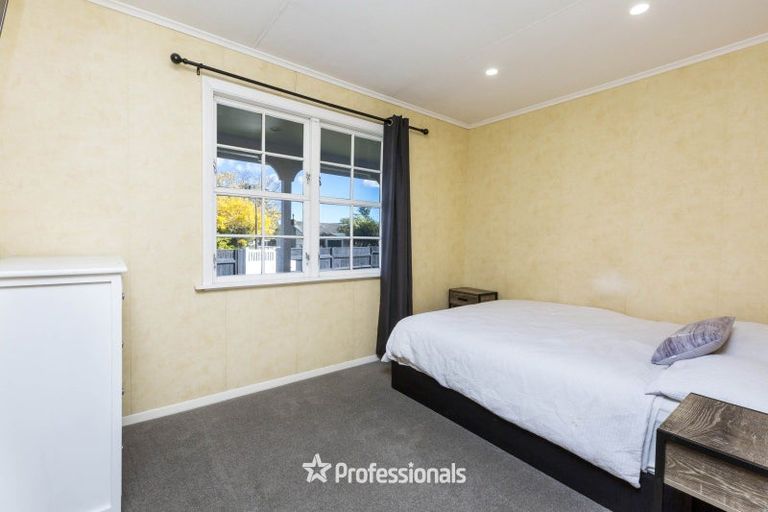 Photo of property in 62 Hillside Drive, Maoribank, Upper Hutt, 5018