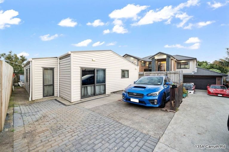 Photo of property in 135a Carruth Road, Papatoetoe, Auckland, 2025