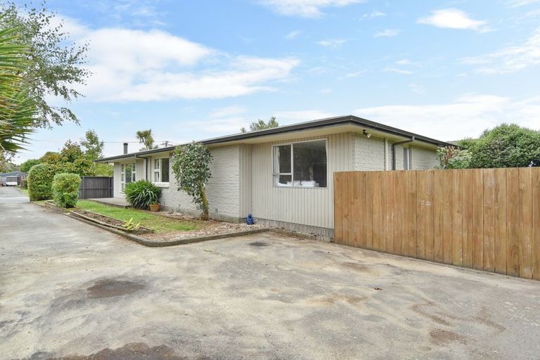 Photo of property in 56 Wingate Street, Redwood, Christchurch, 8051