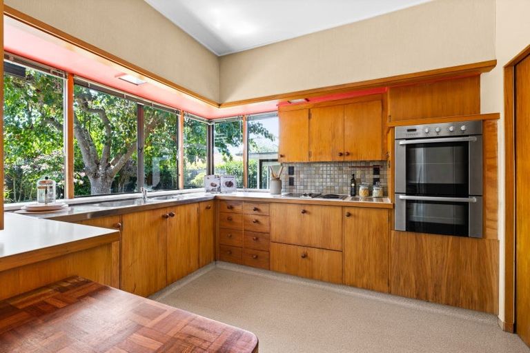 Photo of property in 3 Kopanga Road, Havelock North, 4130