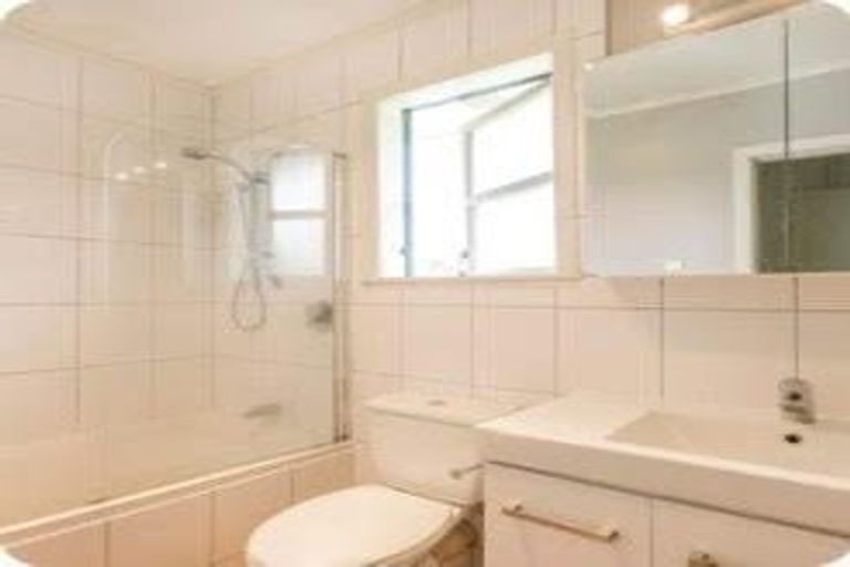 Photo of property in 47 Salisbury Road, Birkdale, Auckland, 0626