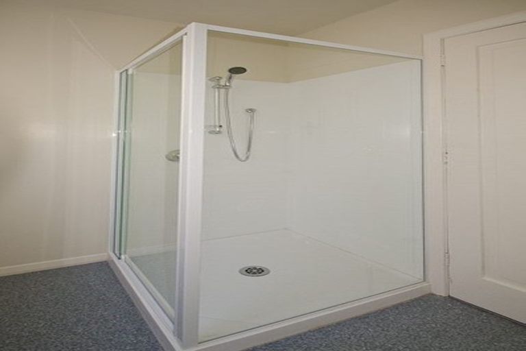 Photo of property in 17 Auburn Avenue, Upper Riccarton, Christchurch, 8041