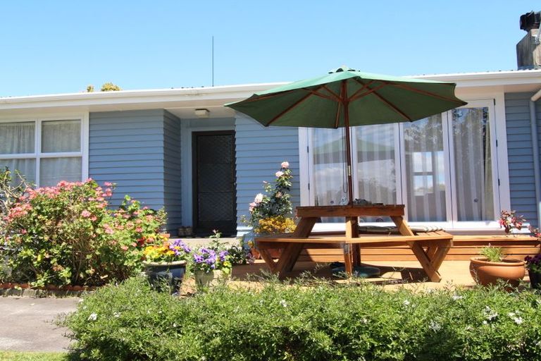 Photo of property in 7 Brentford Place, Manurewa, Auckland, 2102