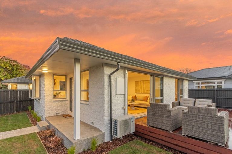 Photo of property in 2/60 Mays Road, St Albans, Christchurch, 8052