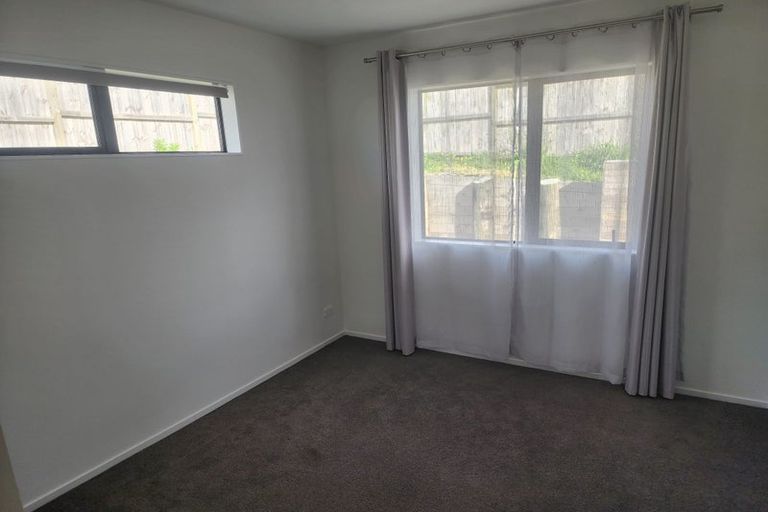 Photo of property in 7 Tautoru Avenue, Orewa, 0931