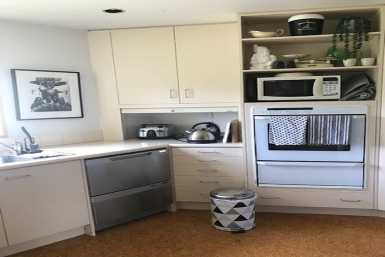 Photo of property in 110 Beacon Point Road, Wanaka, 9305