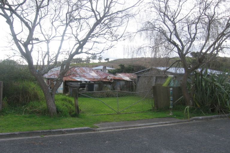 Photo of property in 9 Buchanan Street, Hikurangi, 0114
