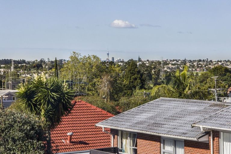 Photo of property in 3/43 Rimu Street, New Lynn, Auckland, 0600