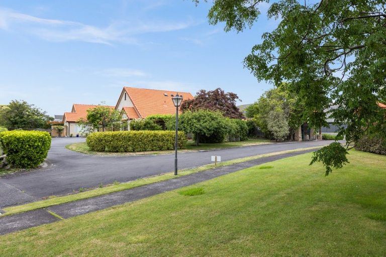 Photo of property in 1/225 Te Mata Road, Havelock North, 4130