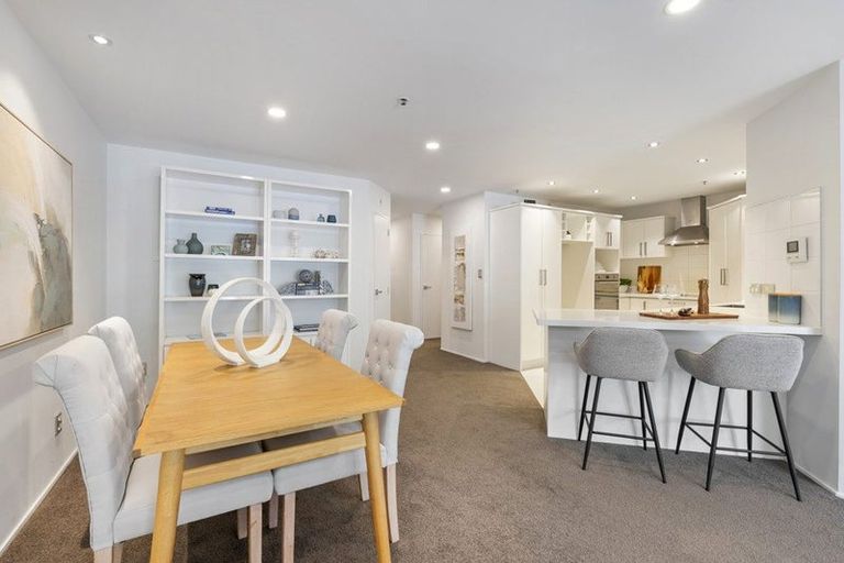 Photo of property in 175h Hurstmere Road, Takapuna, Auckland, 0622