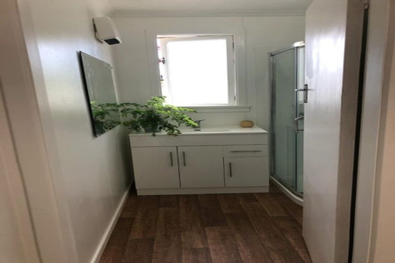 Photo of property in 5 Gunn Street, Te Anau, 9600