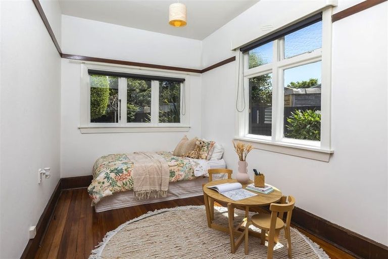 Photo of property in 23 Mathesons Road, Phillipstown, Christchurch, 8011