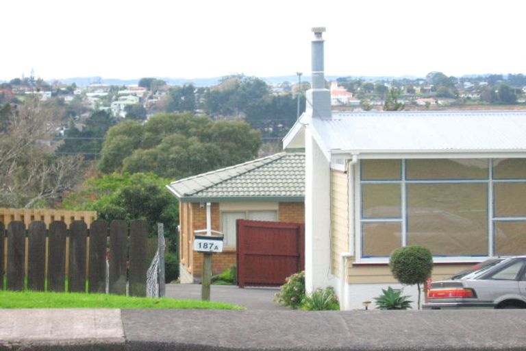 Photo of property in 187a Waimumu Road, Massey, Auckland, 0614