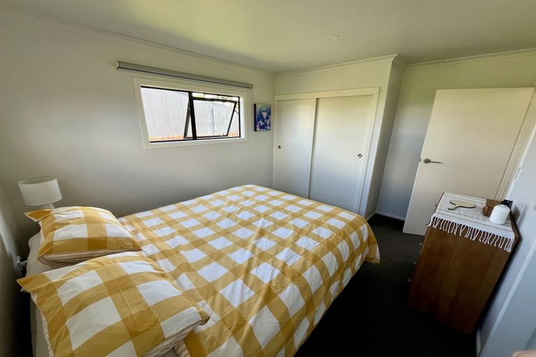 Photo of property in 8 Roseneath Place, Birkdale, Auckland, 0626