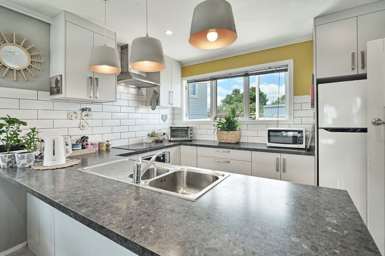 Photo of property in 12 O'connell Place, Havelock North, 4130