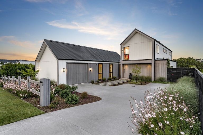 Photo of property in 17 Dinning Road, Riverhead, 0820