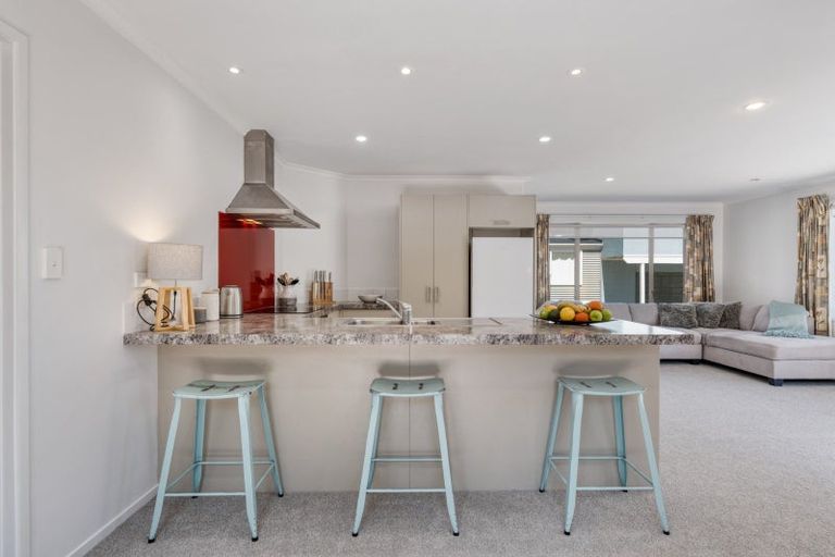 Photo of property in 46e Percy Road, Papamoa Beach, Papamoa, 3118