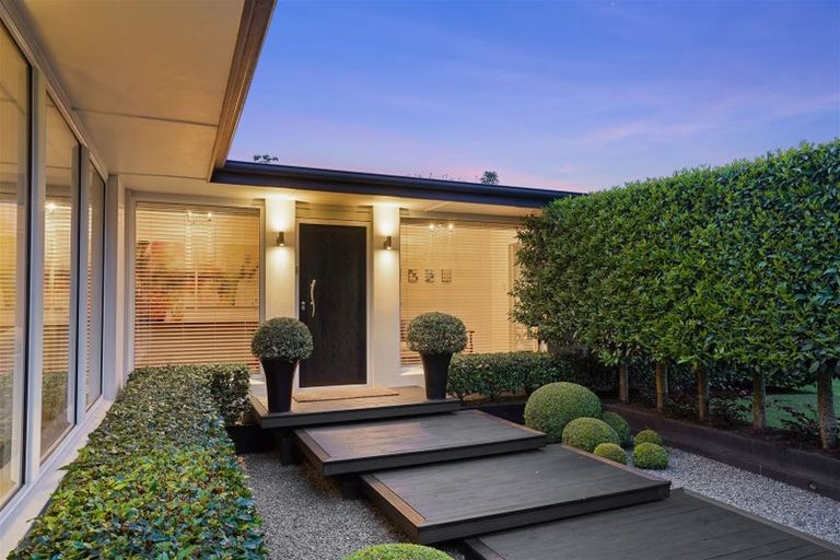 Photo of property in 22 Westburn Terrace, Burnside, Christchurch, 8041