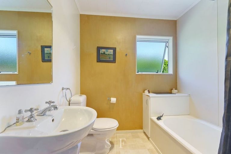 Photo of property in 14 Kereru Street, Waikanae, 5036