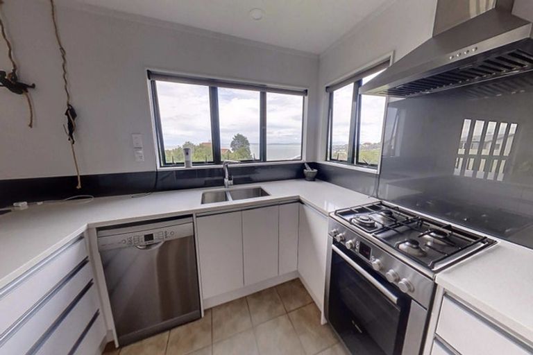 Photo of property in 135 Priestley Terrace, Bluff Hill, Napier, 4110