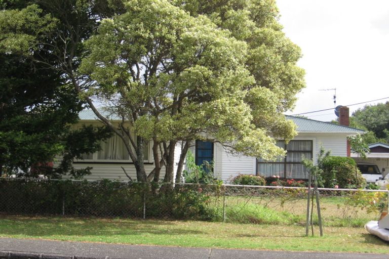 Photo of property in 22 Vanguard Road, Kelston, Auckland, 0602