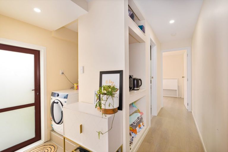 Photo of property in 227 Titirangi Road, Titirangi, Auckland, 0604