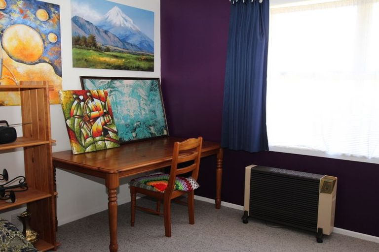 Photo of property in 7 Brentford Place, Manurewa, Auckland, 2102