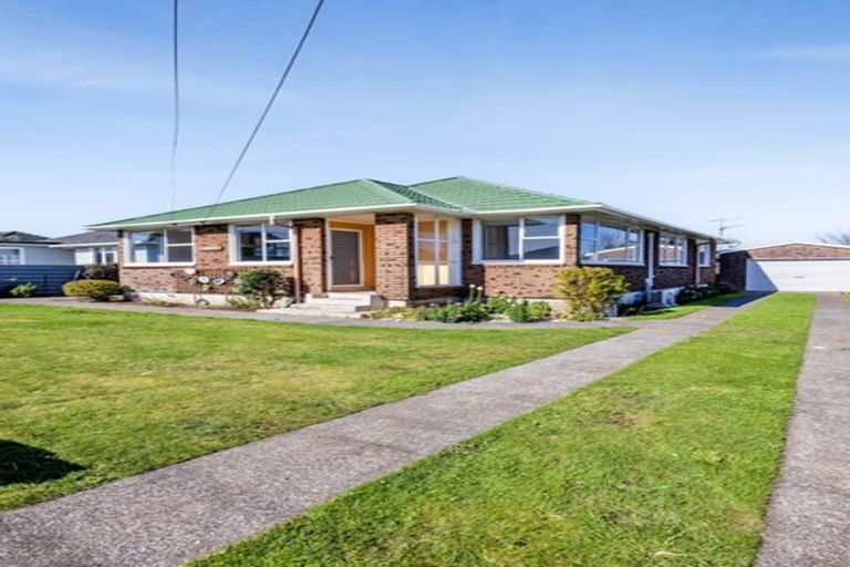 Photo of property in 277 South Road, Hawera, 4610