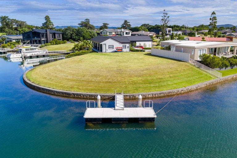 Photo of property in 23 Stace Hopper Drive, One Tree Point, 0118