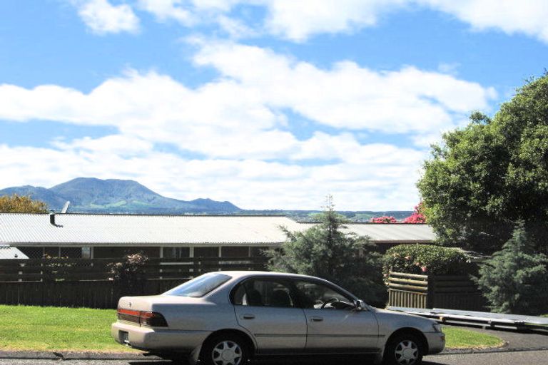 Photo of property in 25 Te Kopua Street, Acacia Bay, Taupo, 3330